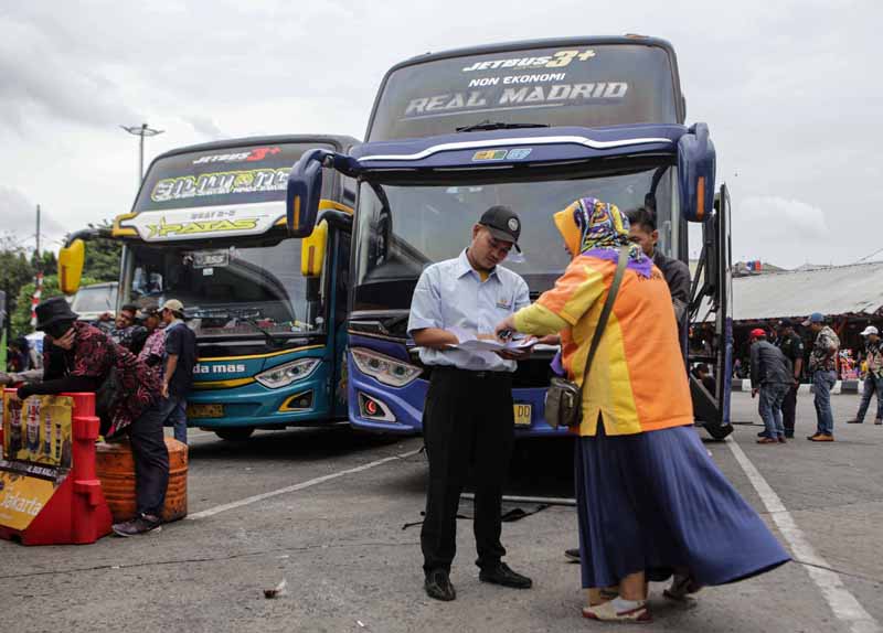 lebih dai 7,6 juta pemudik menggunakan transportasi umum