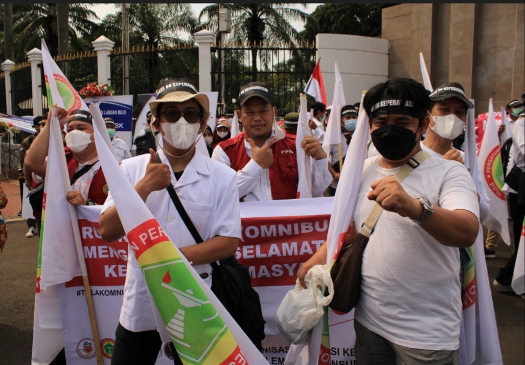 Persatuan Perawat Nasional Indonesia (PPNI) menyatakan menolak substansi RUU Kesehatan yang dinilai mendegradasikan profesi perawat.