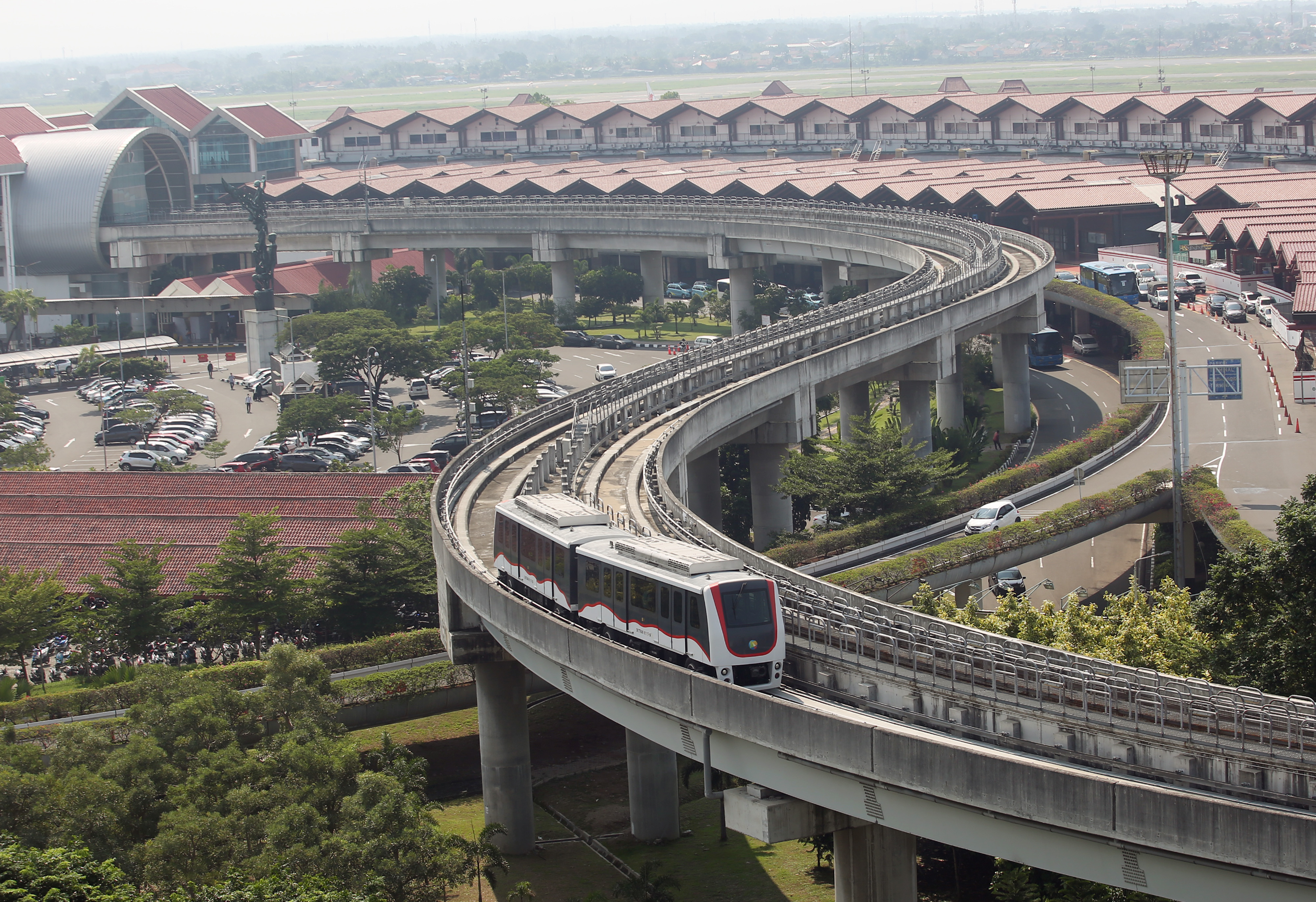 Kereta layang Bandar Udara Soekarno-Hatta, Tangerang, Banten
