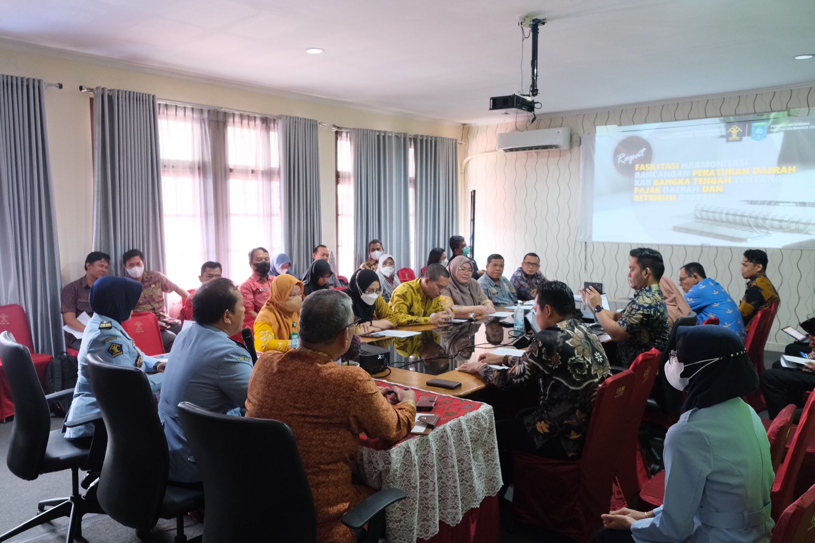 Harmonisasi Raperda mengenai pajak dan retribusi daerah