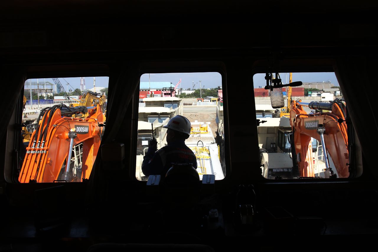 Alat berat milik Kobex