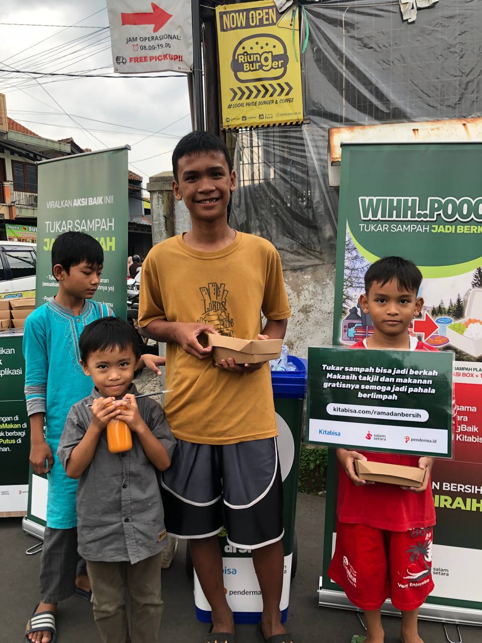 Kolaborasi Penderma.id, Kitabisa dan Salam Setara berupaya mengurangi sampah plastik di Bandung