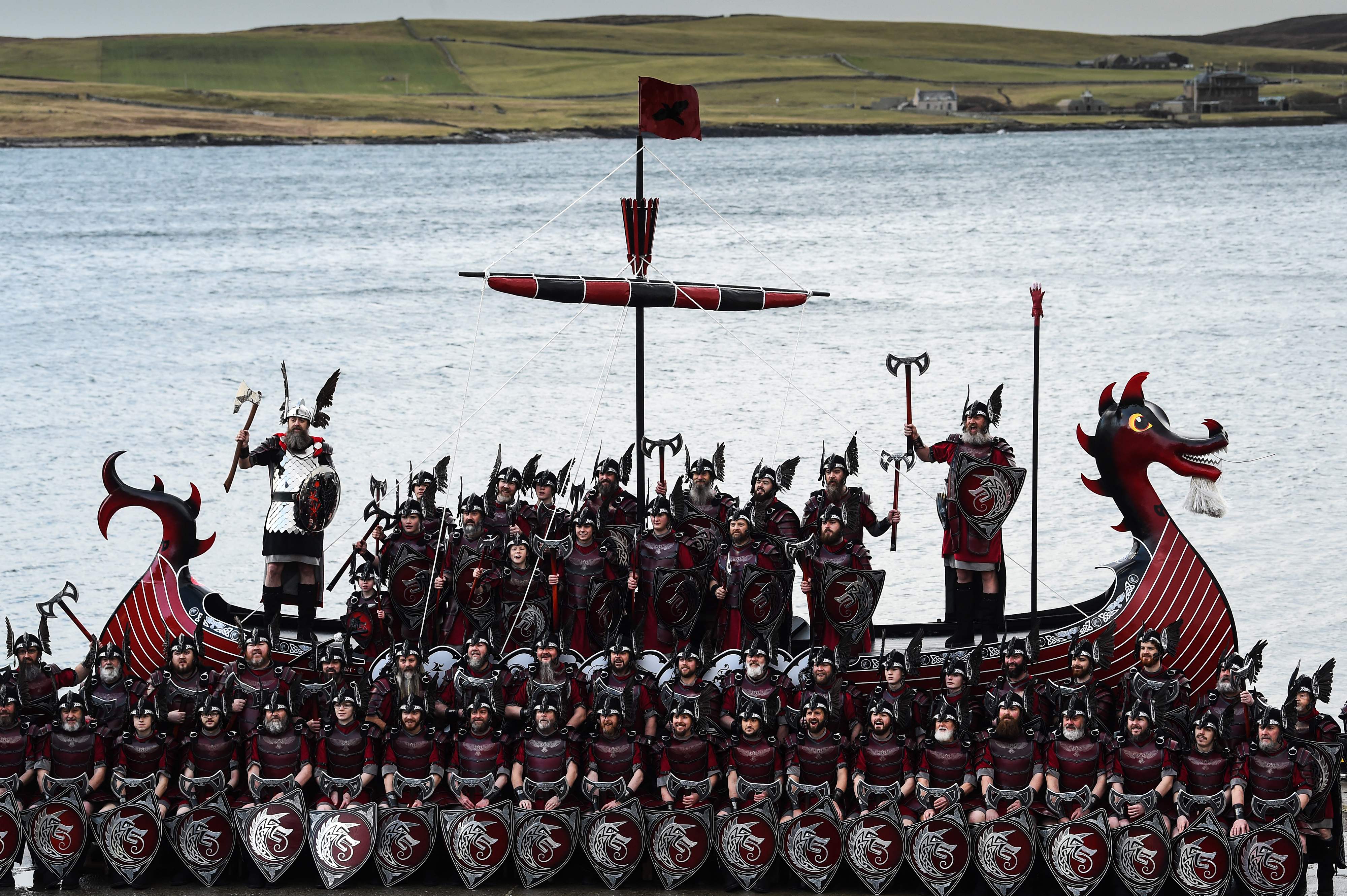 ilustrasi: Festival Up Helly Aa untuk merayakan pengaruh bangsa Viking di Lerwick, Shetland Islands, Inggris