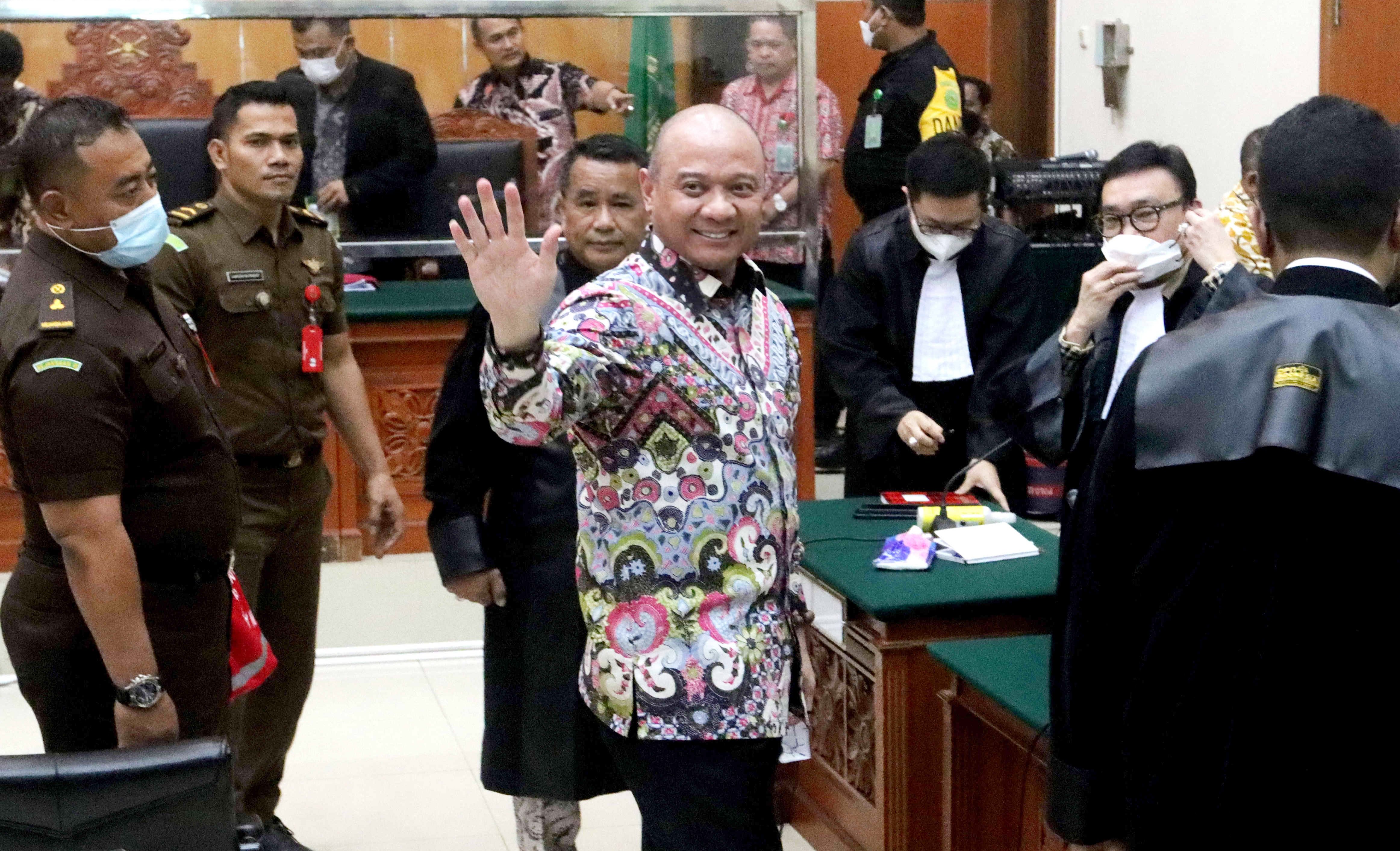 Mantan Kapolda Sumatra Barat Irjen Pol Teddy Minahasa Putra