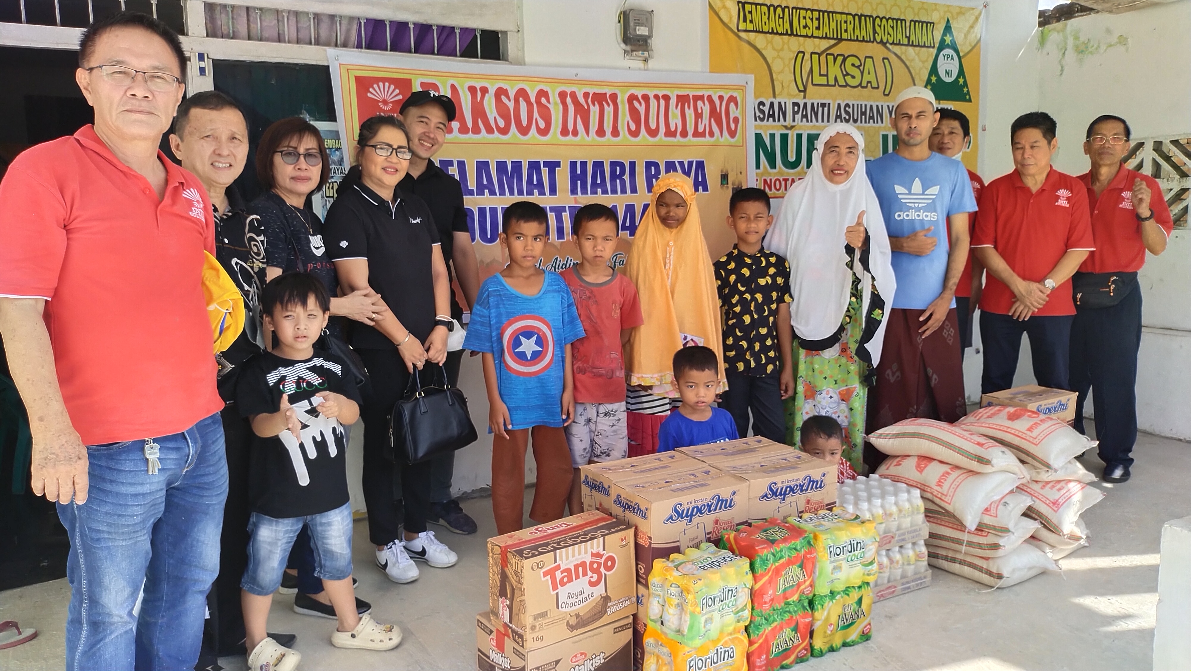 Pemberian bantuan kepada panti asuhan di Kota Palu, Sulawesi Tengah, Selasa (18/4/2023)