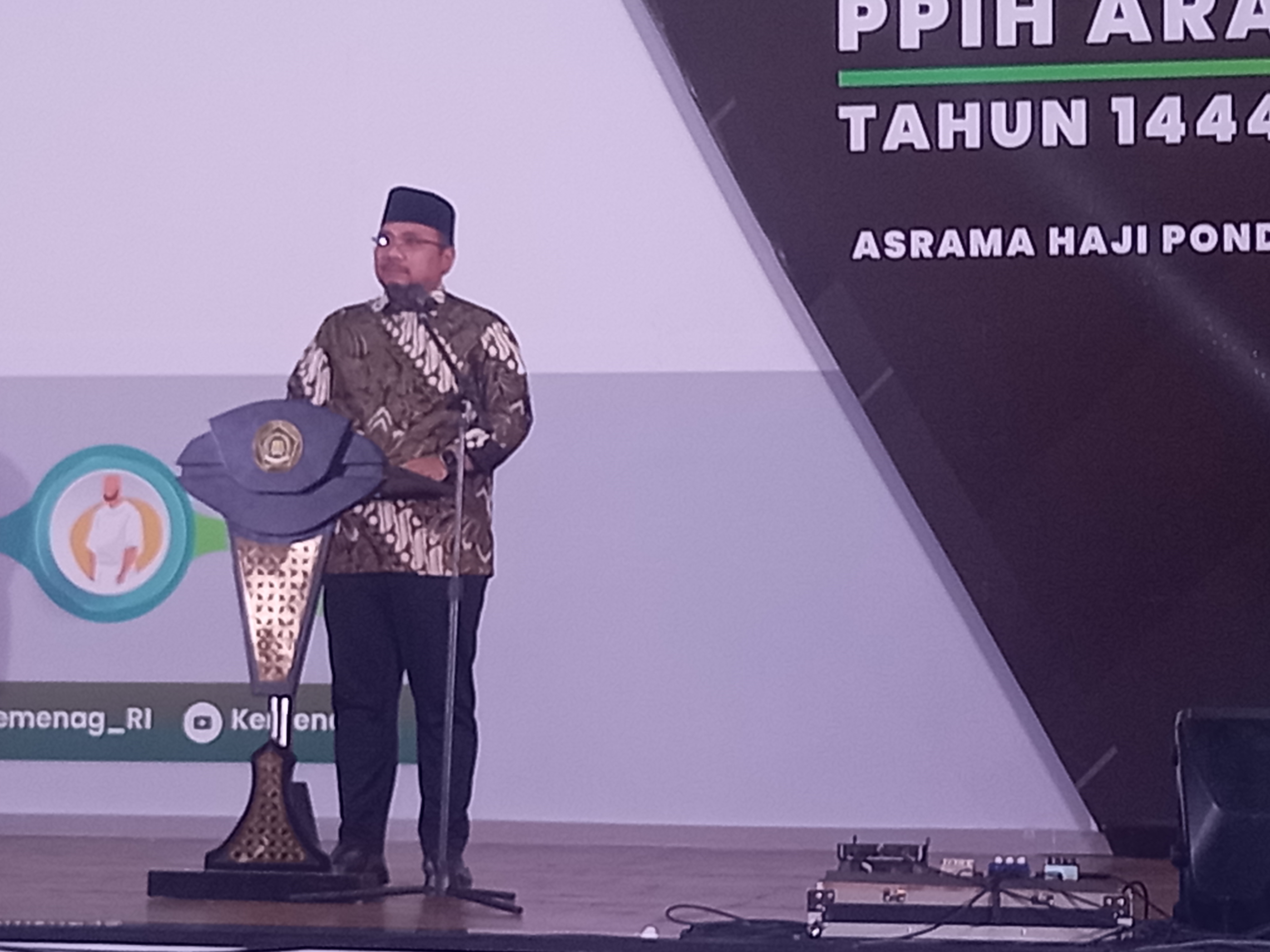 Menteri Agama Yaqut Cholil Qoumas membuka Bimbingan Teknis Terintegrasi dengan Kementerian Kesehatan Petugas Penyelenggara Ibadah Haji (PPIH