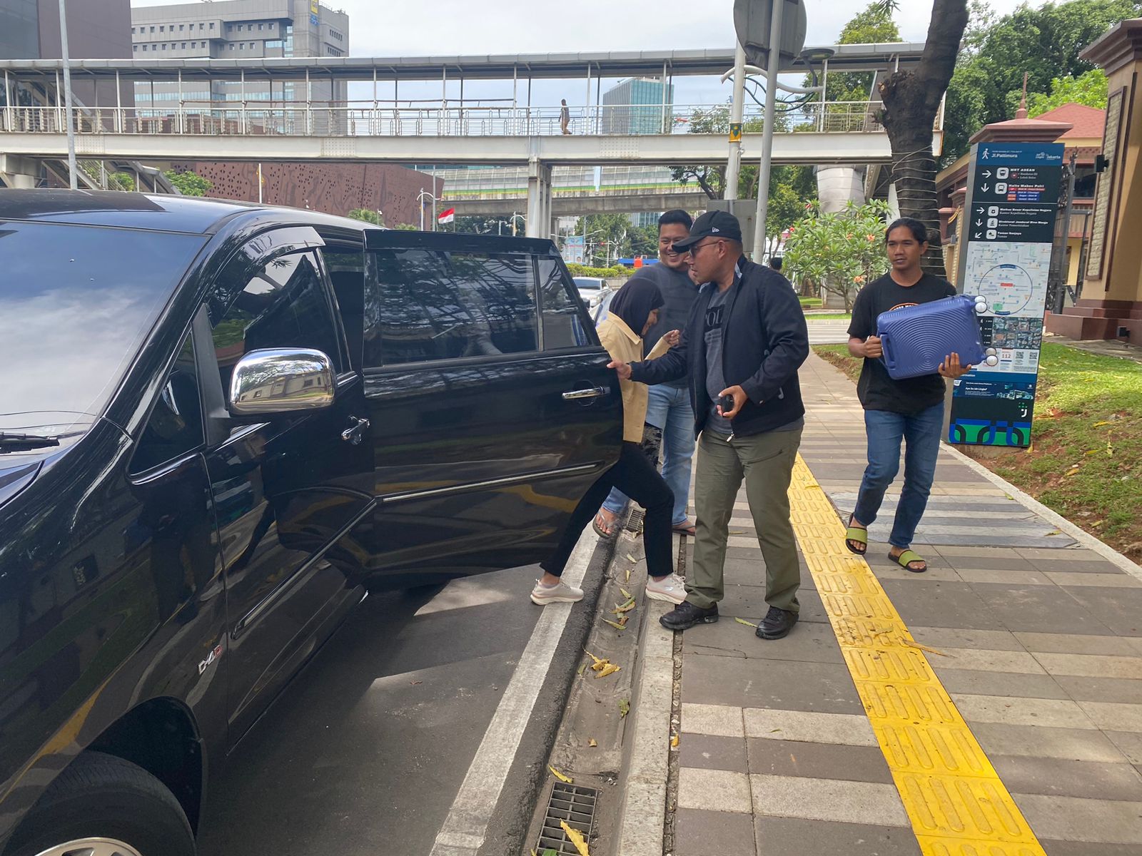 Ditkrimsus Polda Kaltara mengamankan terduga pelaku penambangan ilegal