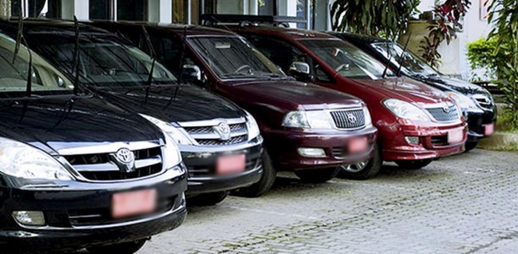 Ilustrasi Kendaraan Dinas