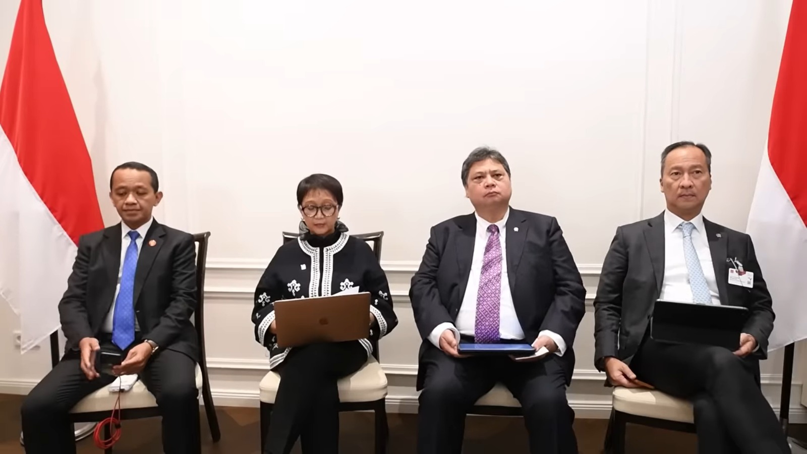 Sejumlah menteri Kabinet Indonesia Maju memberikan keterangan pers setelah melaksanakan pertemuan bilateral dengan Jerman, Senin (17/4)