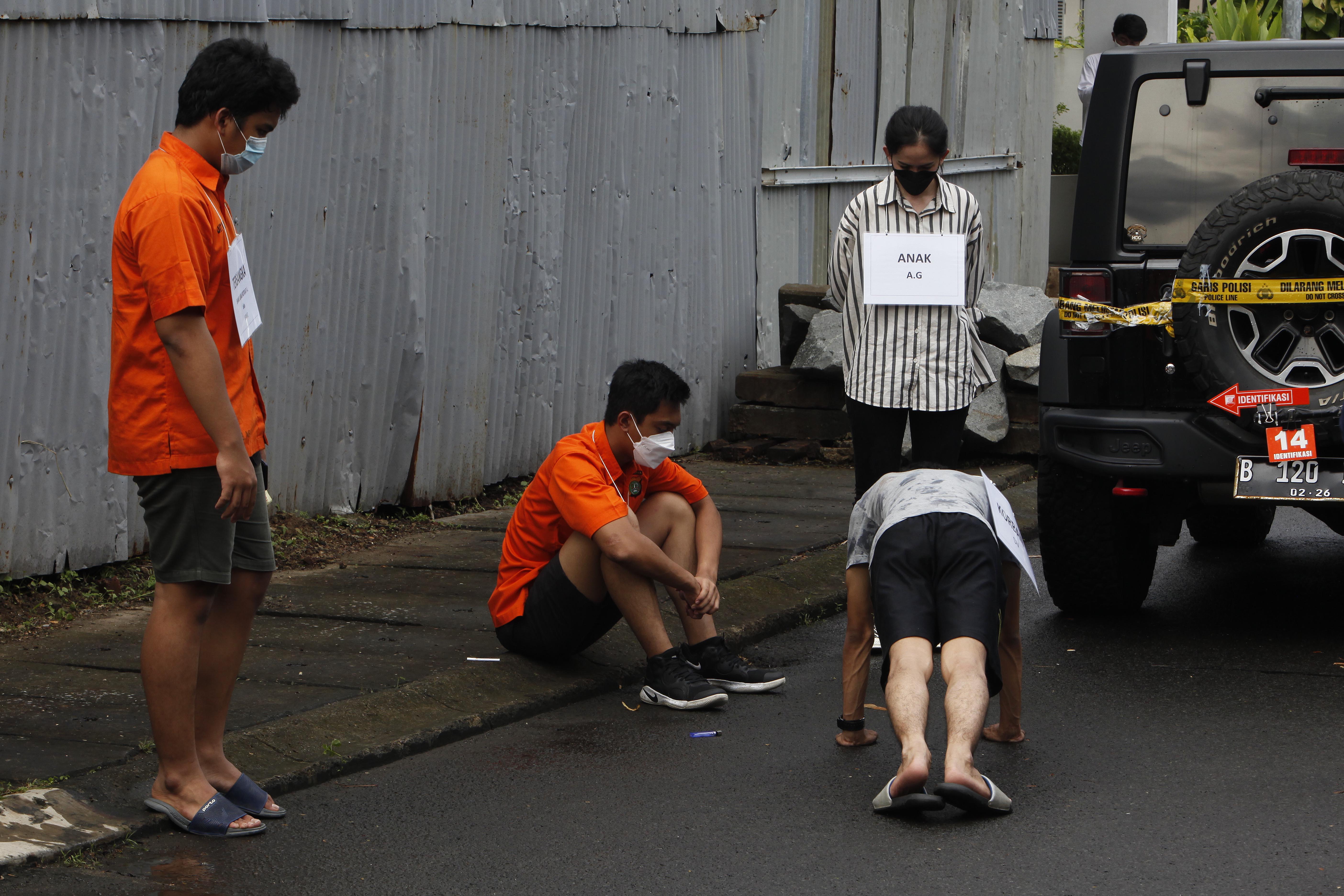 Tersangka Shane Lukas (kiri) pada momen reka ulang penganiayaan David Ozora, pada 10 Maret 2023.