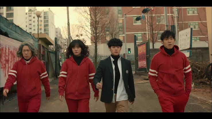 The Uncanny Counter 2: Counter Punch secara resmi hadir pada paruh kedua 2023 sebagai serial Sabtu-Minggu di tvN.