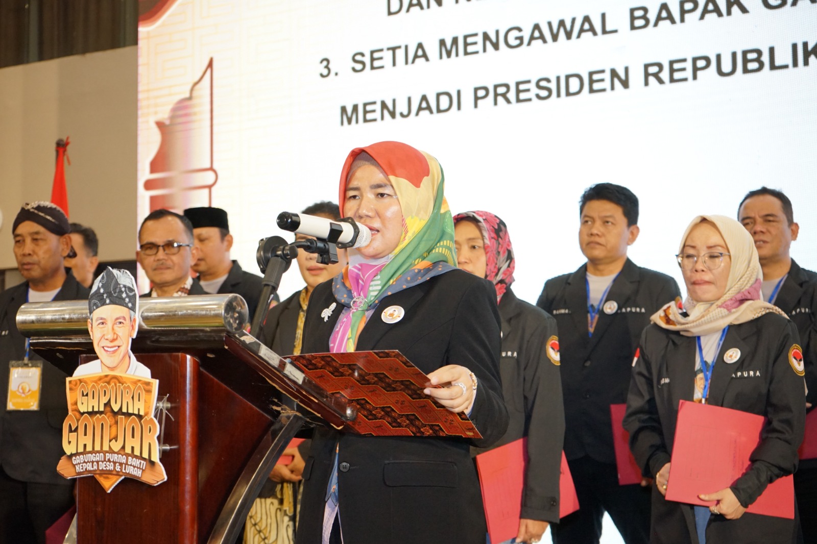 Suasana deklarasi Sukarelawan Gabungan Purnabakti Kepala Desa dan Lurah untuk Ganjar Pranowo (Gapura) di Semarang, Jawa Tengah. 