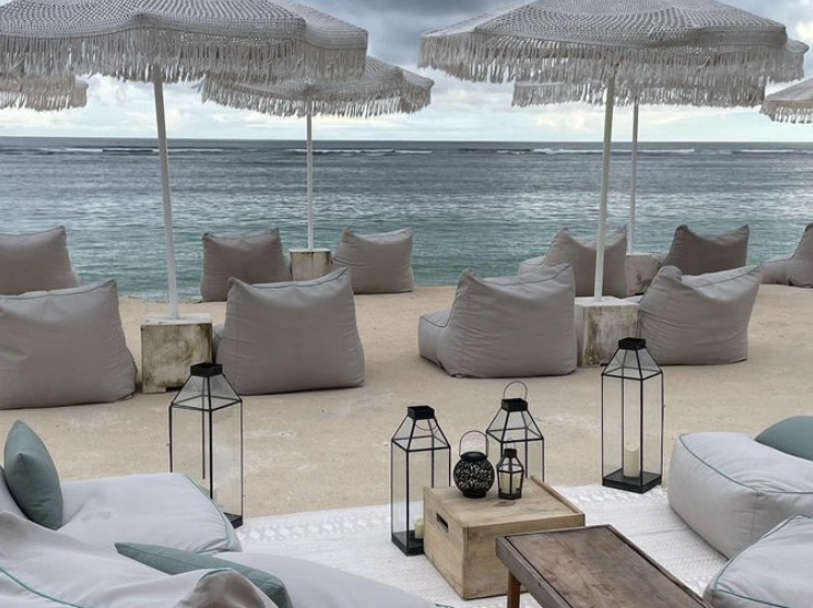  Selama Berlibur, Wisatawan Bali Bisa Kunjungi Beach Club Ramah Keluarga