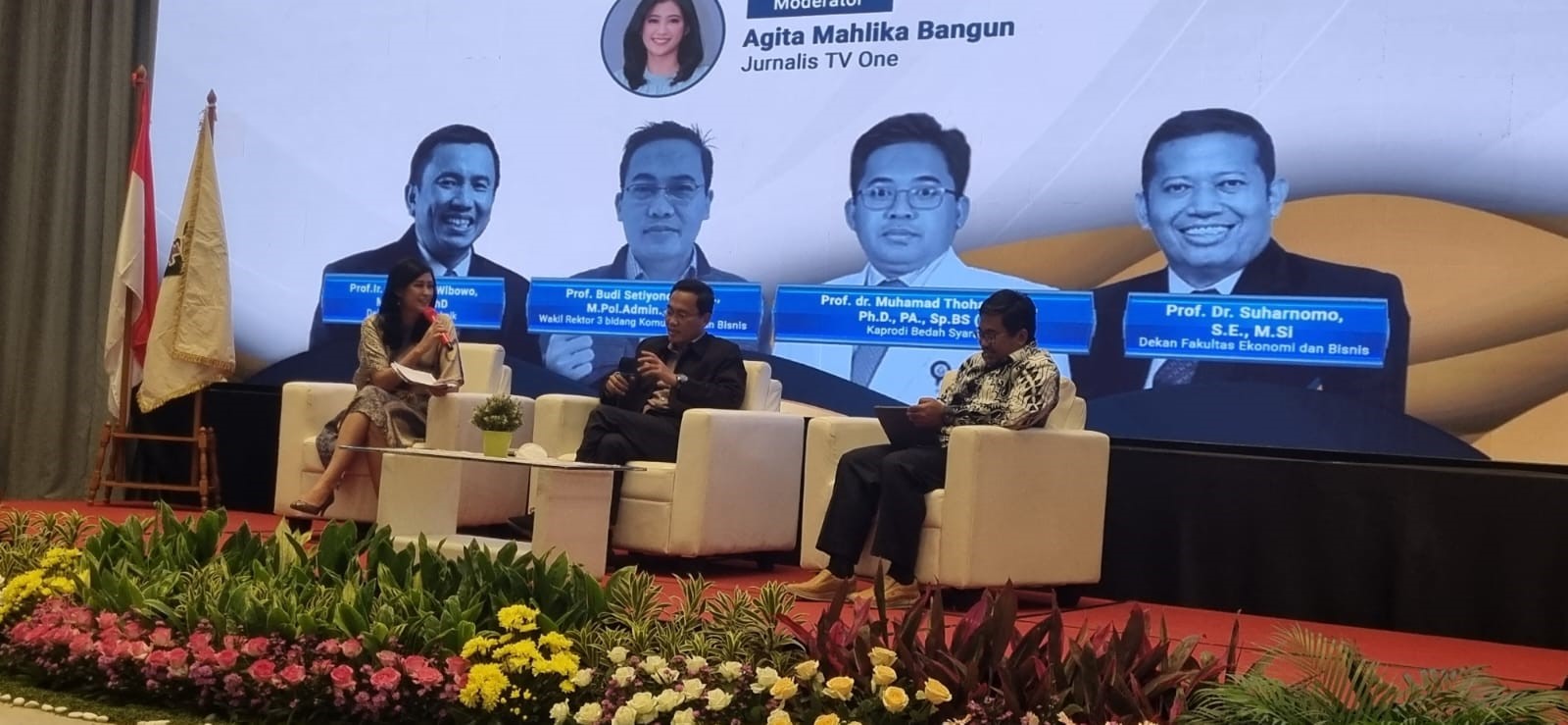 Diskusi “Mengenal Lebih Dekat Kandidat Rektor Undip Tahun 2024 – 20209” di Semarang, Jawa Tangeh.