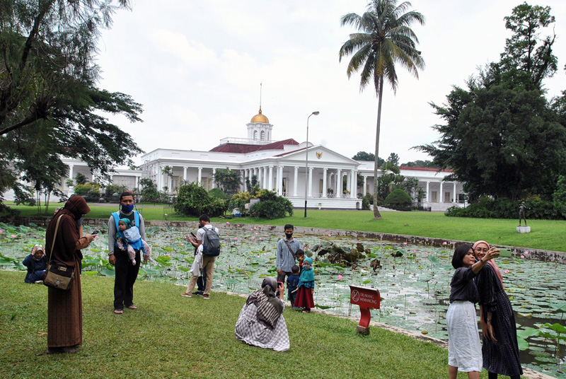 Wisata Istana Bogor
