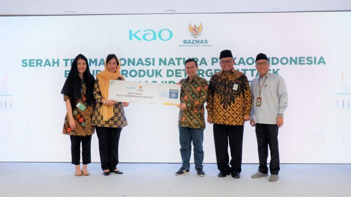 Rangkaian kegiatan #KaoBersinar ini menyasar lebih dari 10.000 penerima manfaat di area masjid, panti asuhan, dan Sekolah Cendekia. 