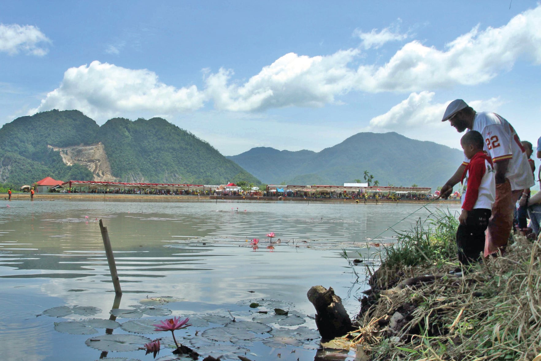 Pemandangan Kampung Sonsang di Kabupaten Agam, Sumatra Barat.