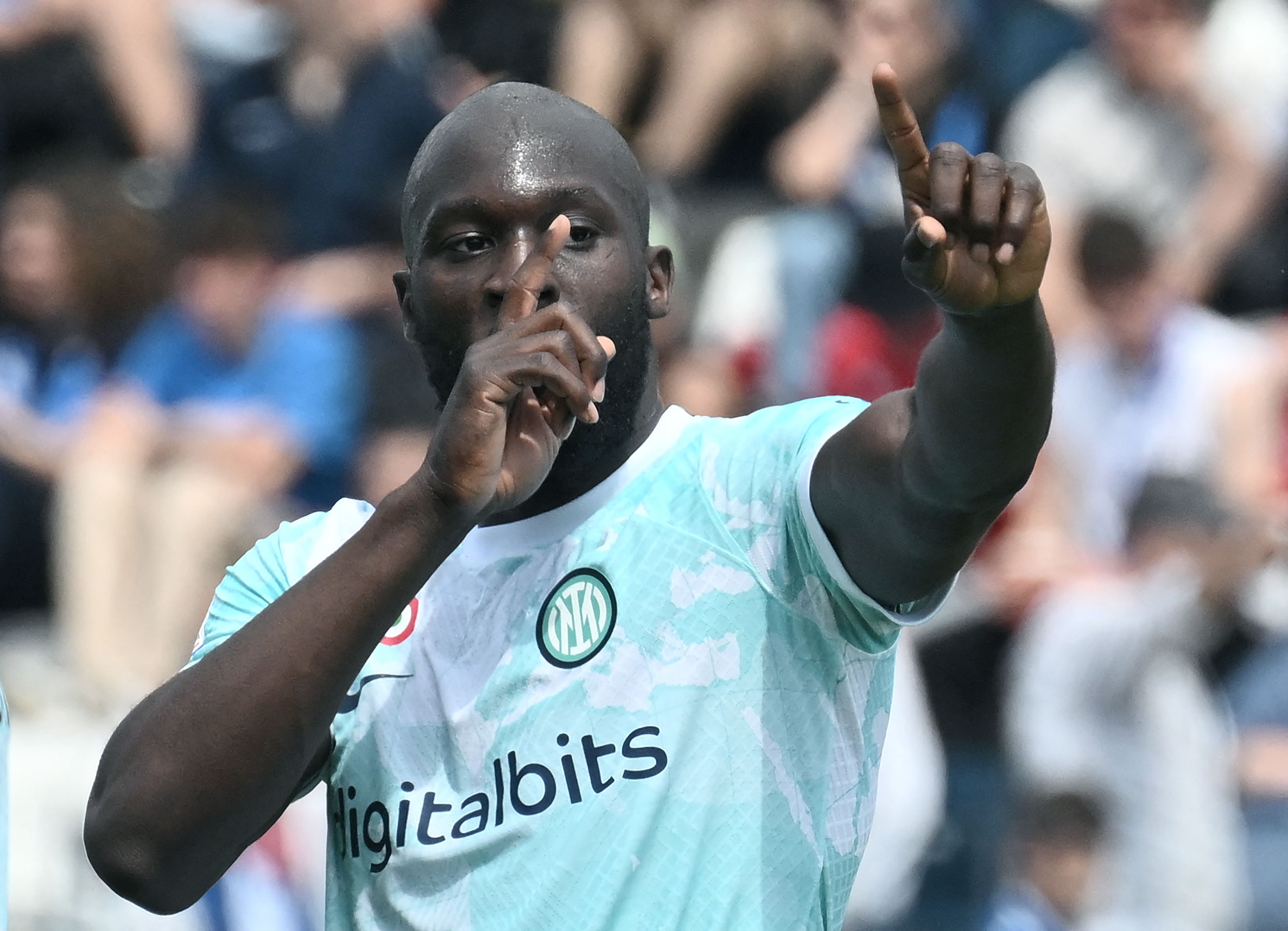 Penyerang Inter Milan Romelu Lukaku melakukan selebrasi usai mencetak gol ke gawang Empoli di laga Serie A.