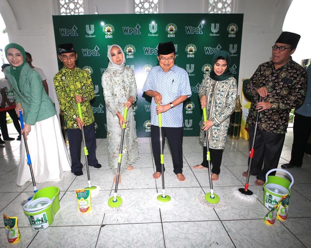 Ketua Dewan Masjid Jusuf Kalla turut mendukung Gerakan Masjid Bersih 2023 yang dilaksanakan brand pembersih karbon Wifol.