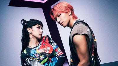 Taeyang Bigbang resmi meluncurkan single kolaborasi bersama Lisa Blackpink ‘Shoong!’, Selasa (25/4).