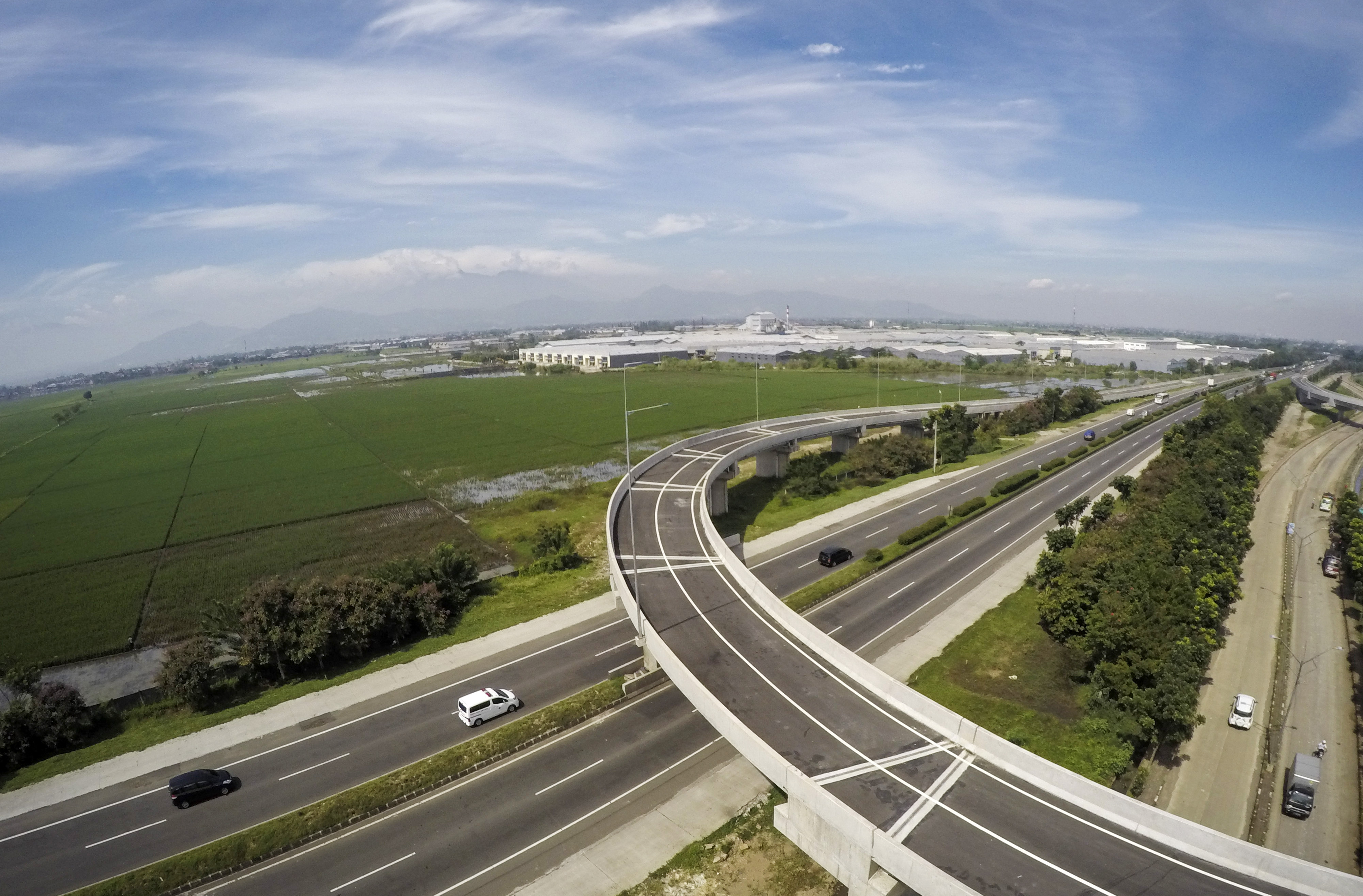 Ruas Tol Padaleunyi Km 149 Dioperasionalkan secara Fungsional