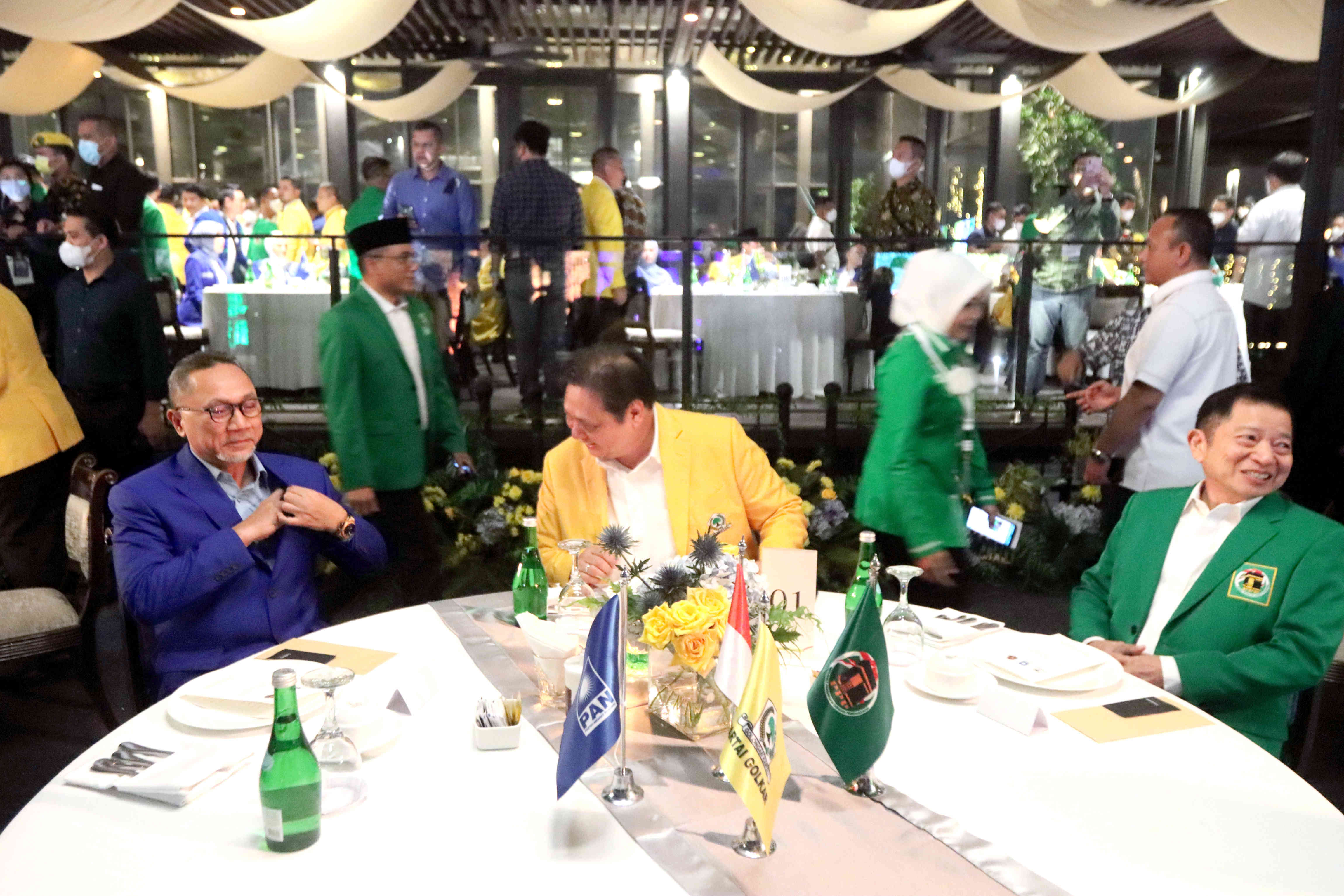 Ketum Golkar, PAN, dan PPP (Koalisi Indonesia Bersatu).