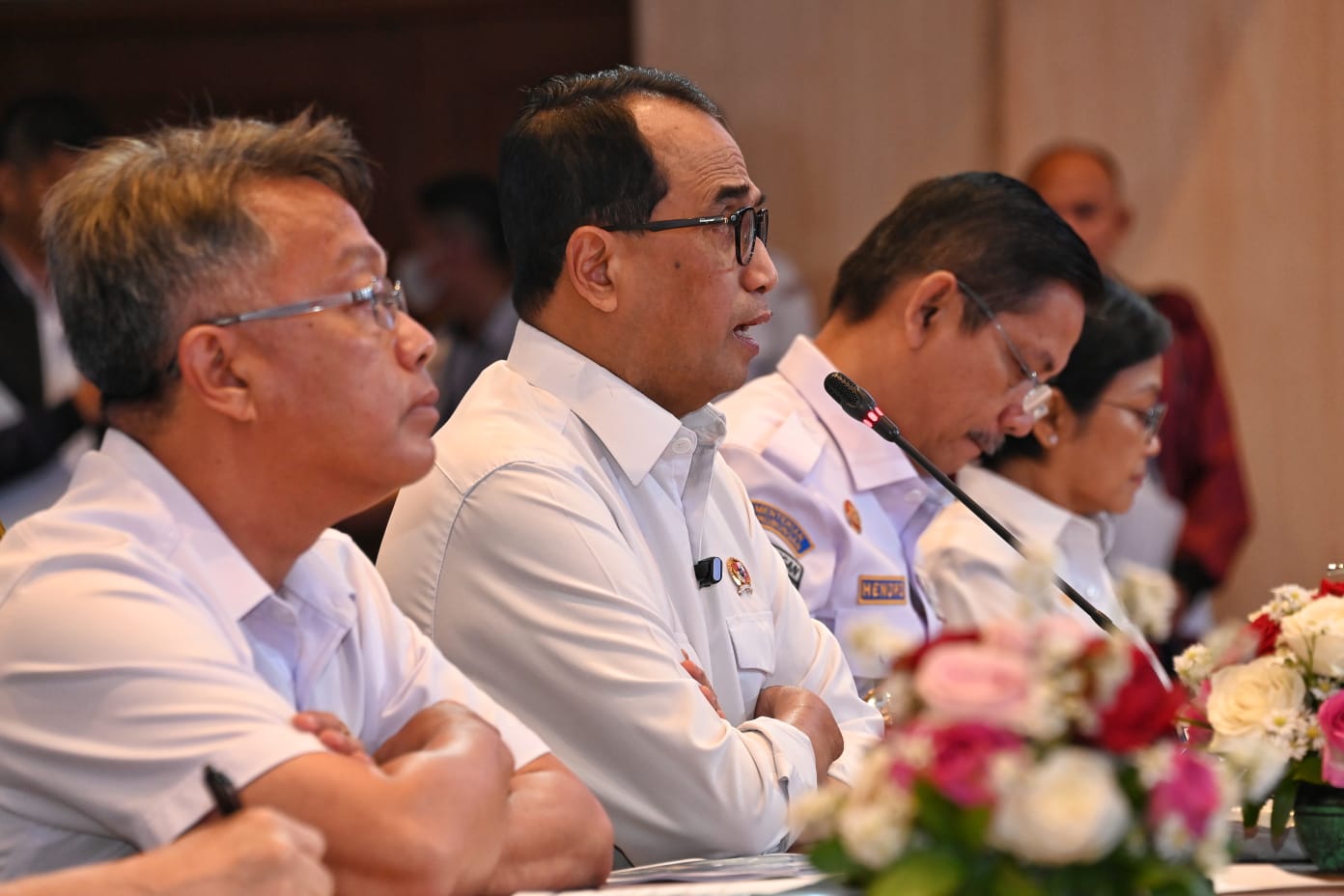 Menhub Budi Karya Sumadi memimpin rapat koordinasi penanganan arus mudik dan arus balik