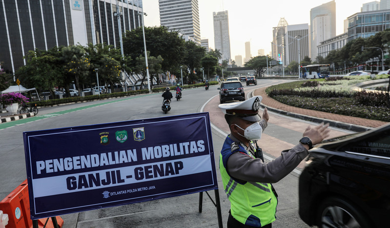 Pengaturan kebijakan ganjil genap di Jakarta.