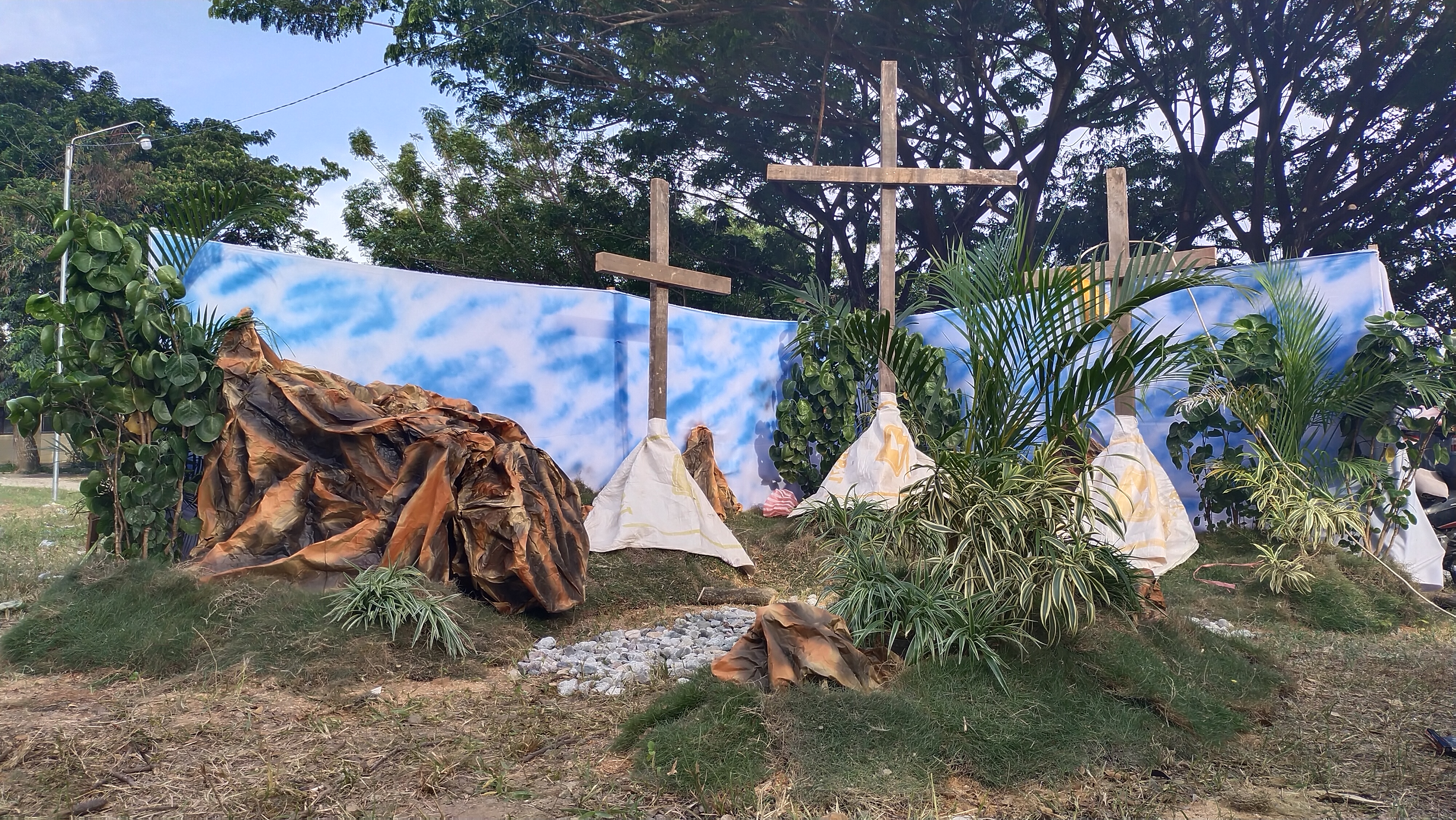 Salah satu kreasi Taman Paskah yang dibuat umat GKST Jemaat Immanuel Palu