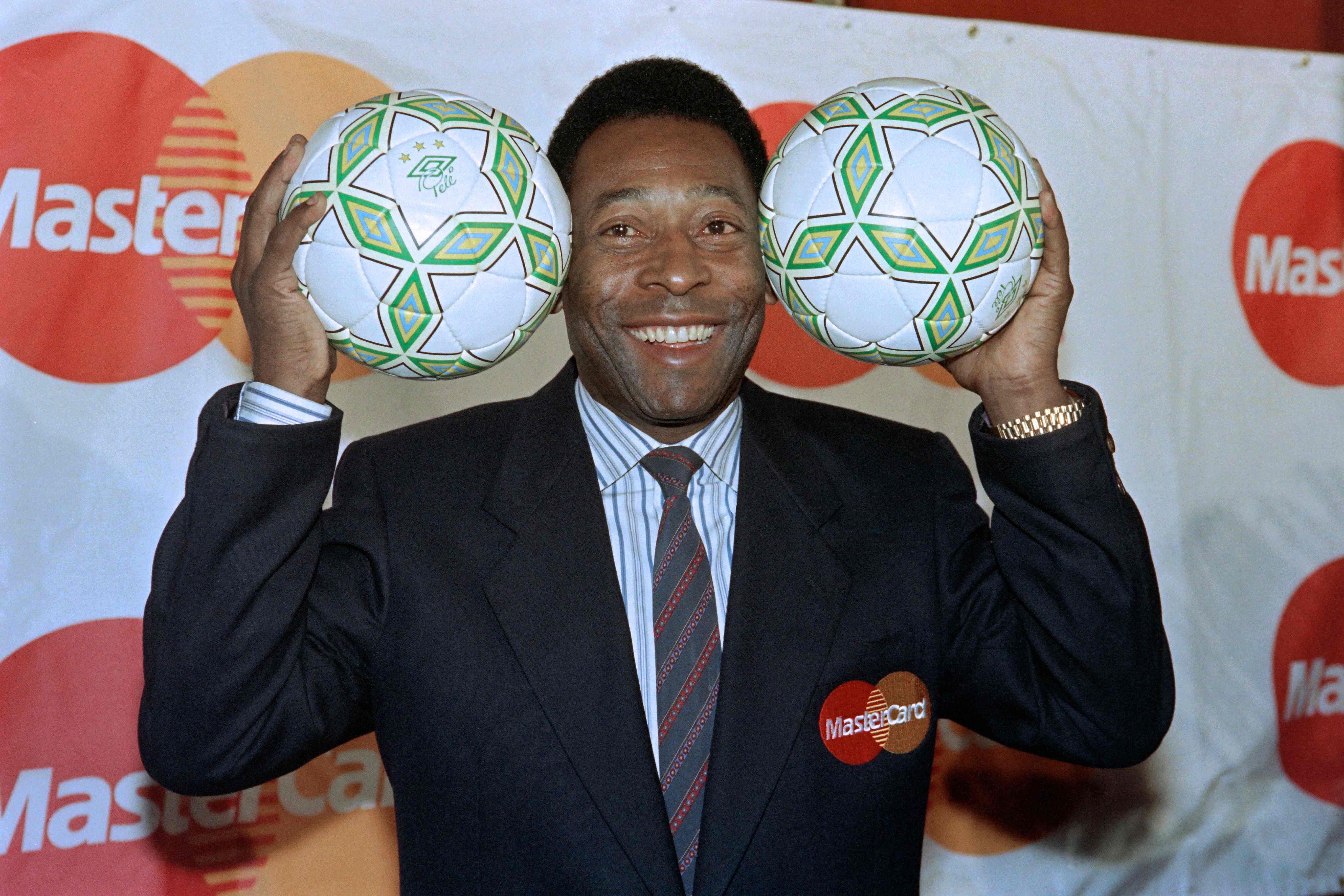 Mendiang legenda sepak bola Brasil Pele pada 1 April 1992.