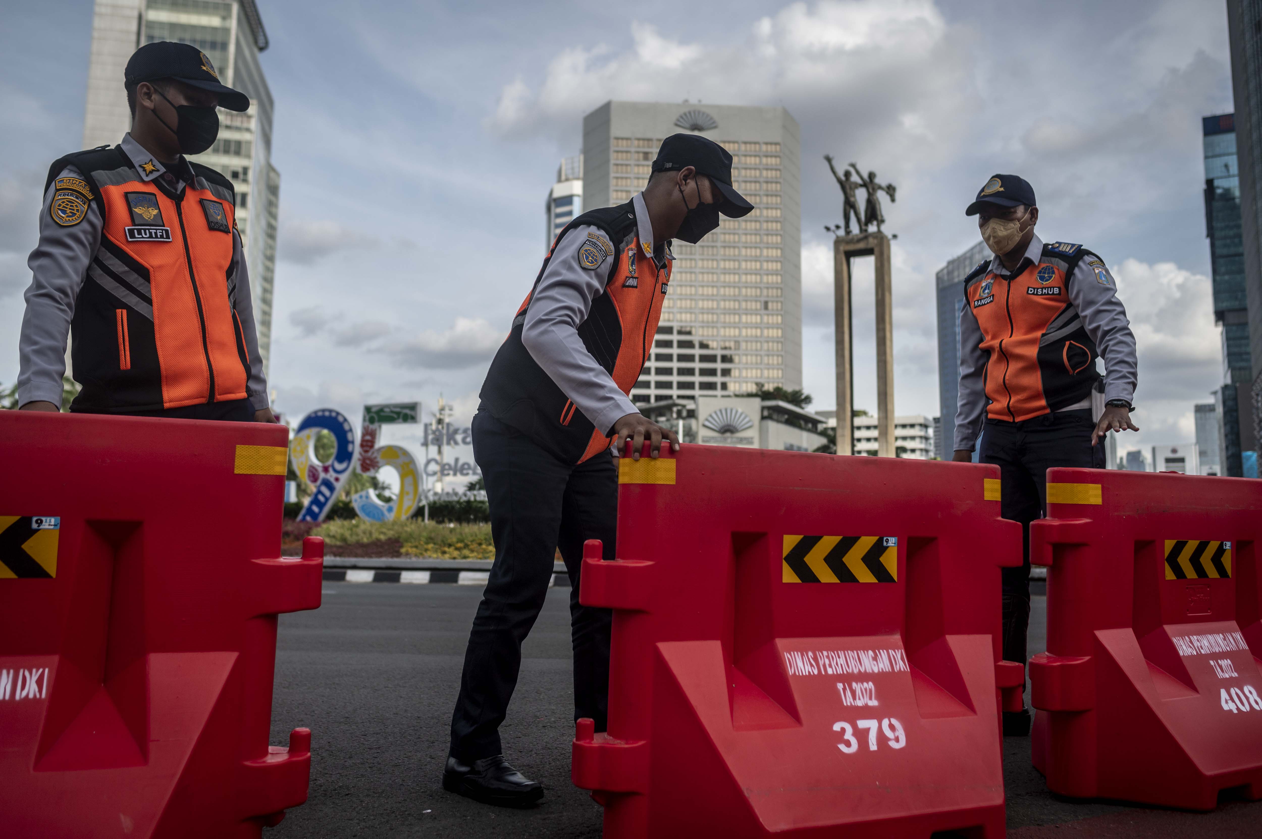 Dishub DKI Uji Coba Penutupan Simpang Traffic Light Santa