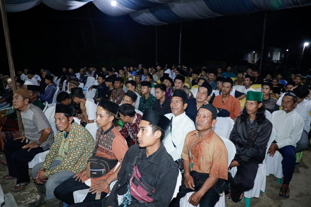 Relawan Ganjar Wong Kito Dewe bersama masyarakat menggelar malam lailatulkadar 