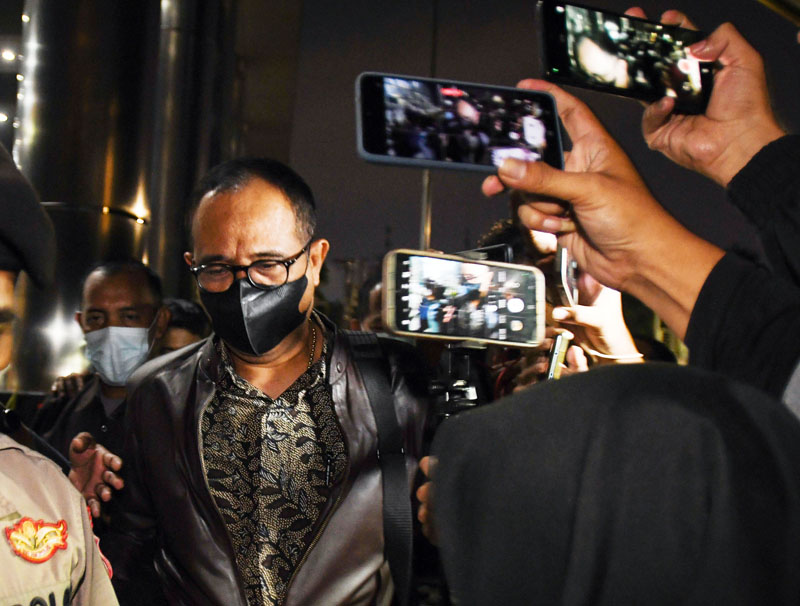 KPK menjadwalkan Rafael Alun sebagai tersangka hari ini.