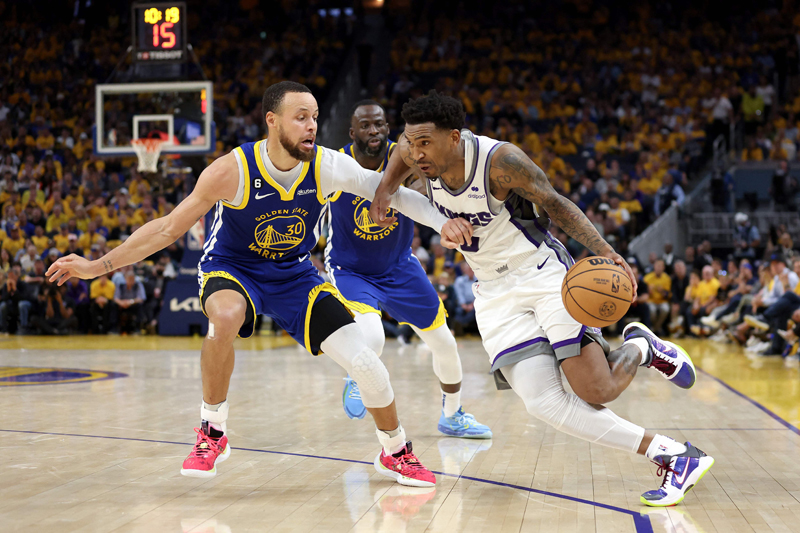 Sacramento Kings kalahkan Golden State Warriors 118-99