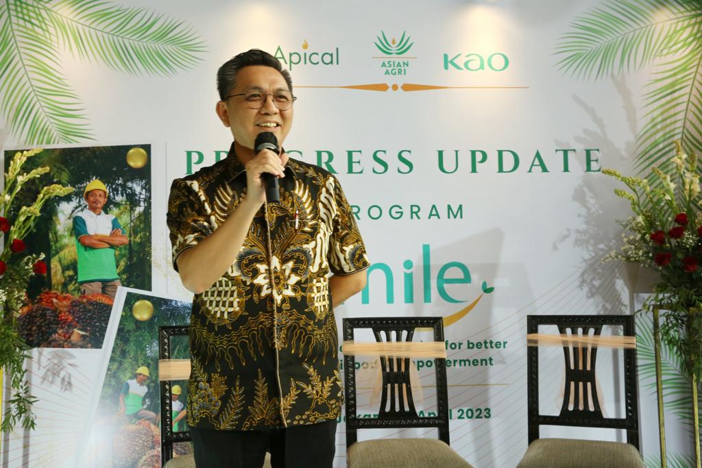 Apical dan Asian Agri, bersama dengan mitra hilir meluncurkan program SMILE sejak Oktober 2020 lalu.