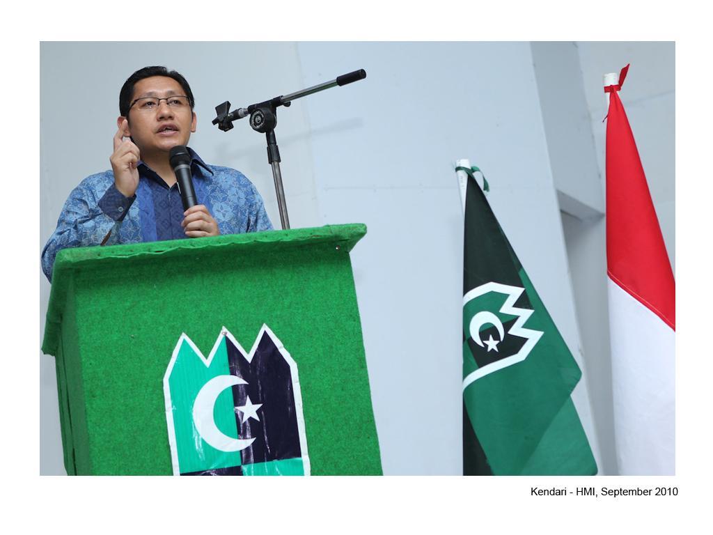 Mantan anggota DPR RI dan Ketua HMI Anak Urbaningrum akan menghirup udara kebebasan April ini