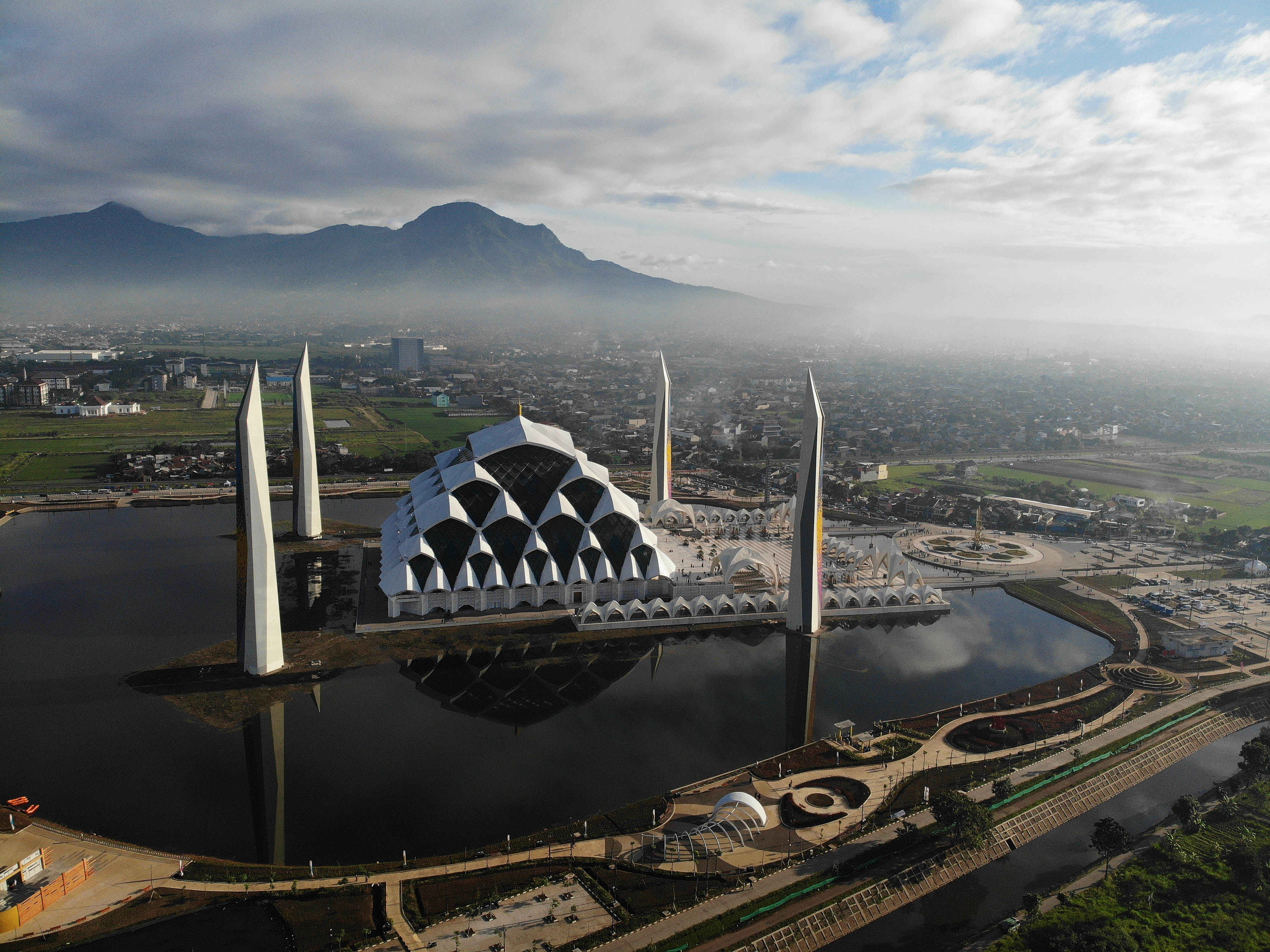 Masjid Raya Al Jabbar