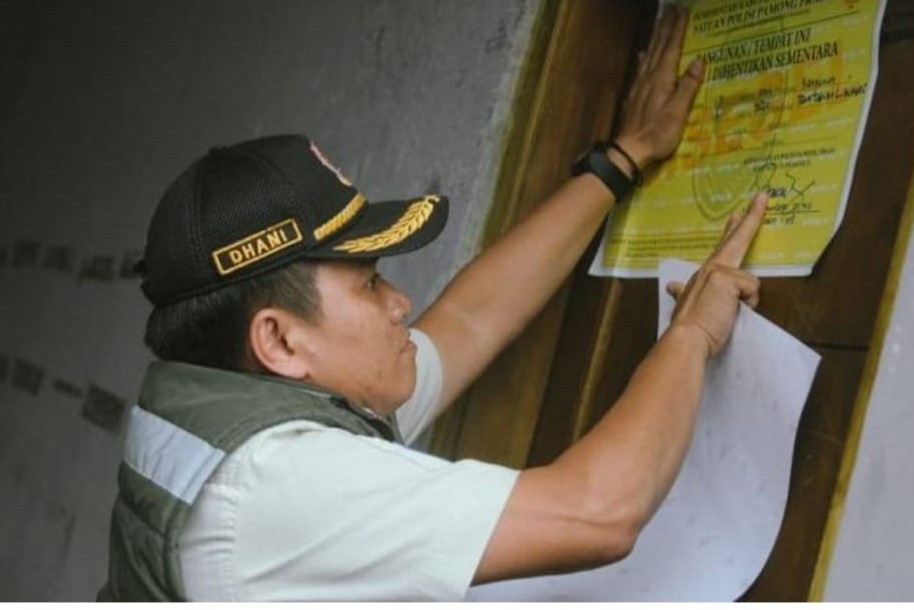 Penyegelan tempat ibadah tak berizin di Purwakarta, Jawa Barat