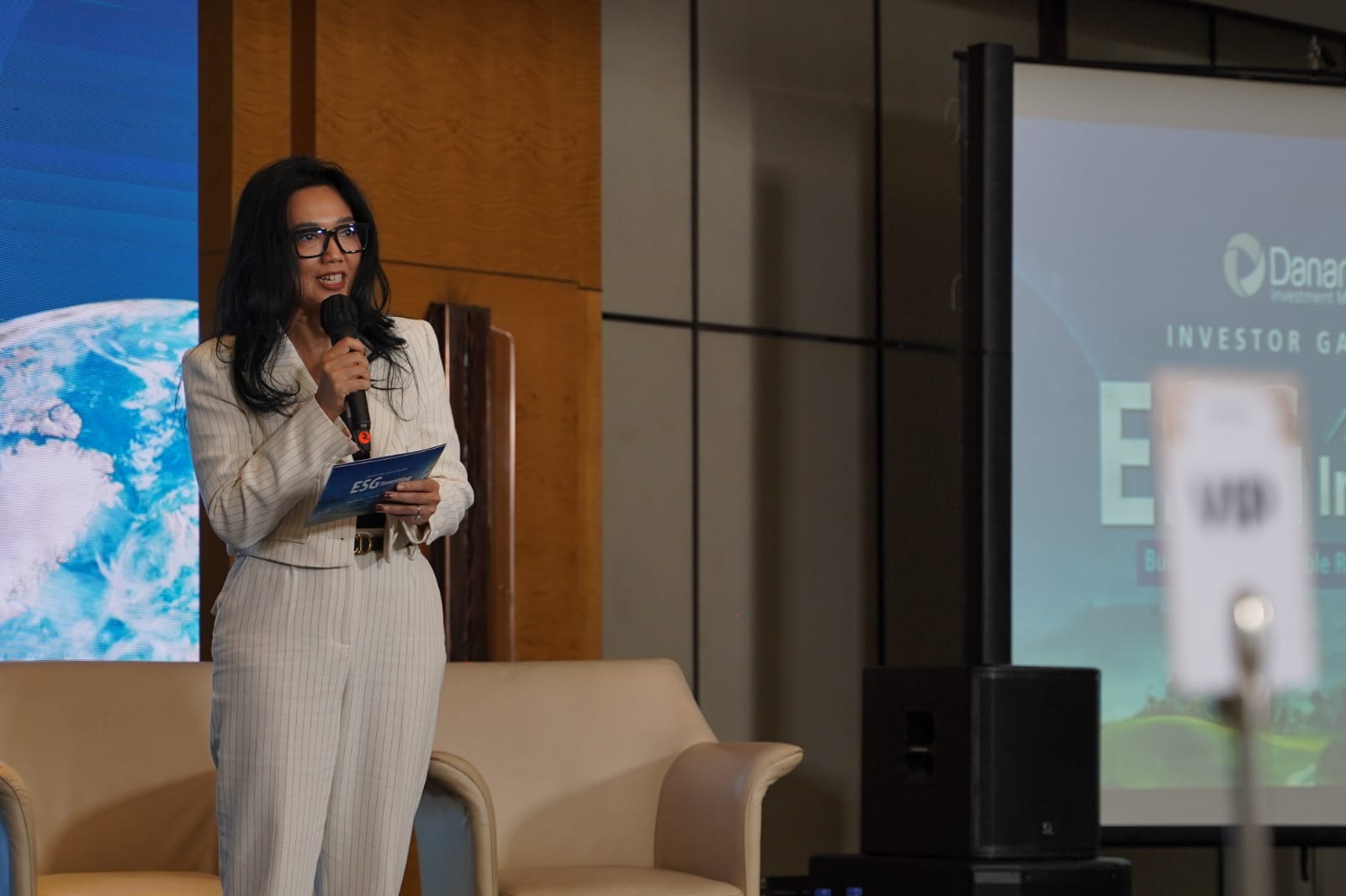 Direktur Sales & Marketing PT Danareksa Investment Management (DIM) Upik Susiyawati