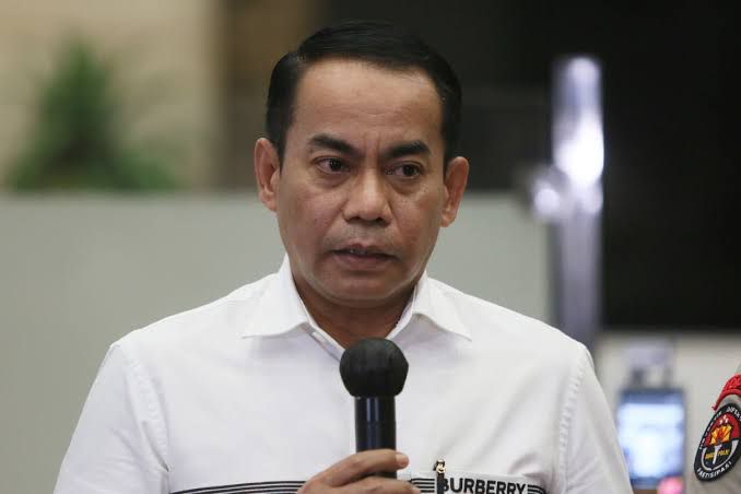 Direktur Tindak Pindana Umum (Dirtipidum) Bareskrim Polri Brigjen Djuhandani Rahardjo Puro tengah menangani kasus korban jatuh dari lift