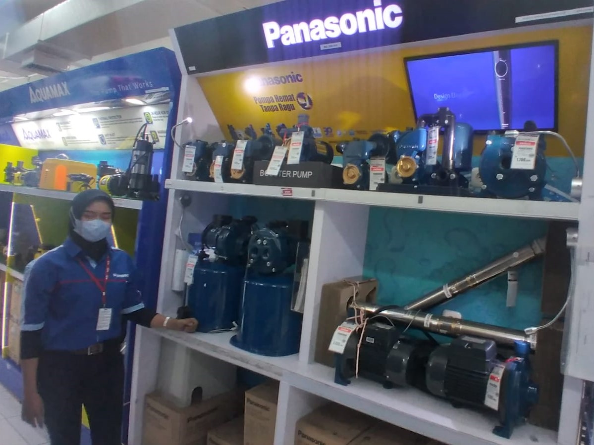 Ada sejumlah produk dalam Water Solutions yaitu pompa air, tangki pemanas air atau water heater, dan penjernih air.