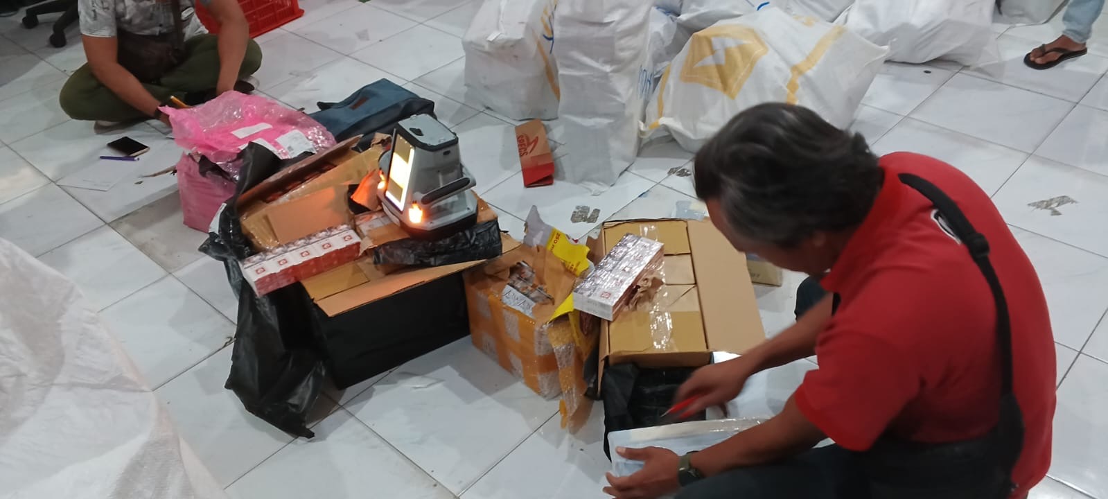 Bea Cukai Malang Gagalkan Upaya Penyelundupan Rokok Ilegal