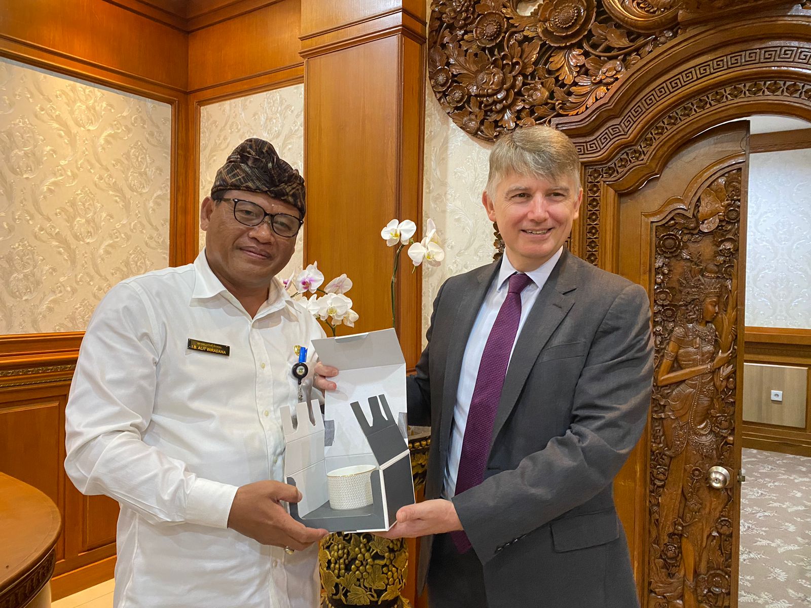 Duta Besar Inggris untuk Indonesia Owen Jenkins berkunjung ke Kantor Walikota Denpasar
