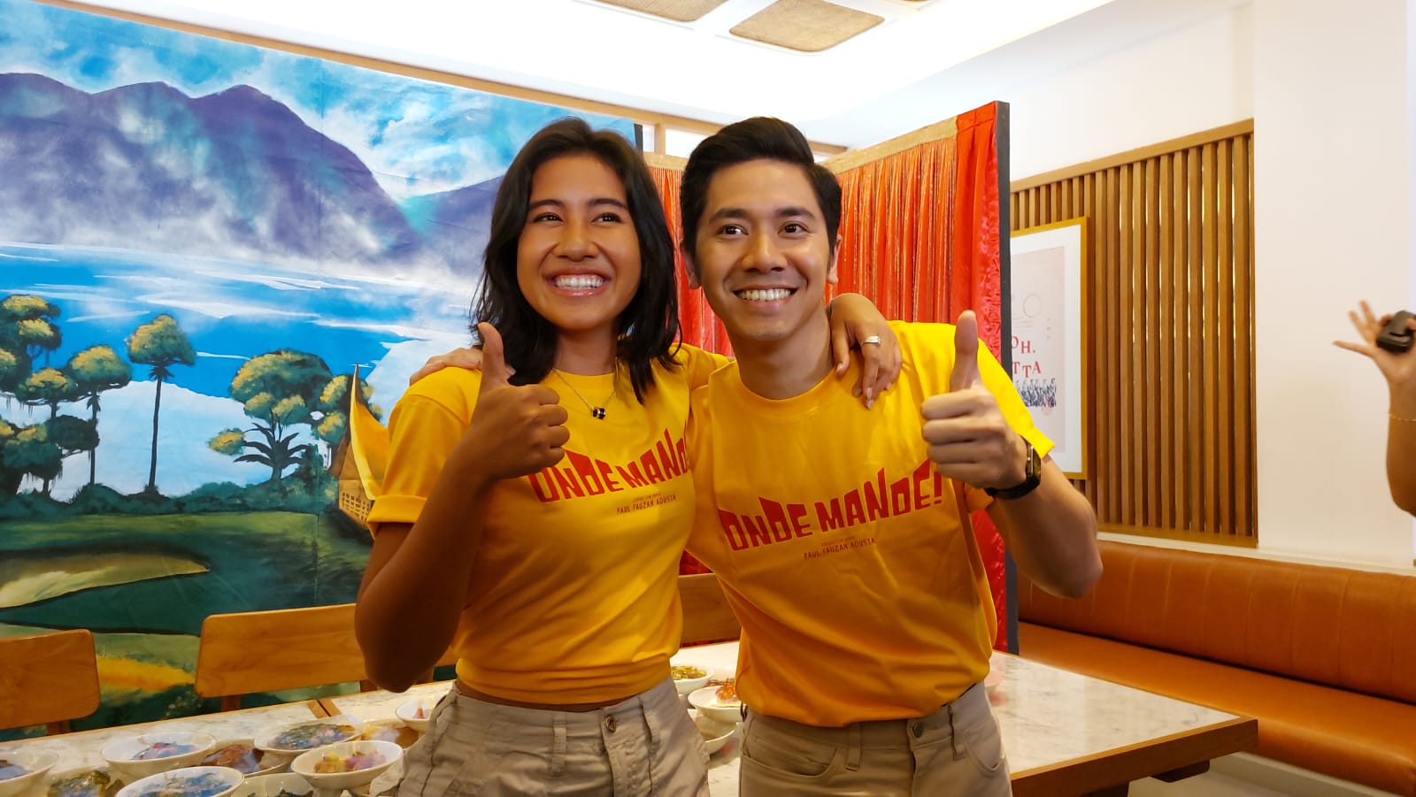 Shenina Cinnamon dan Emir Mahira pemeran utama film Onde Mande