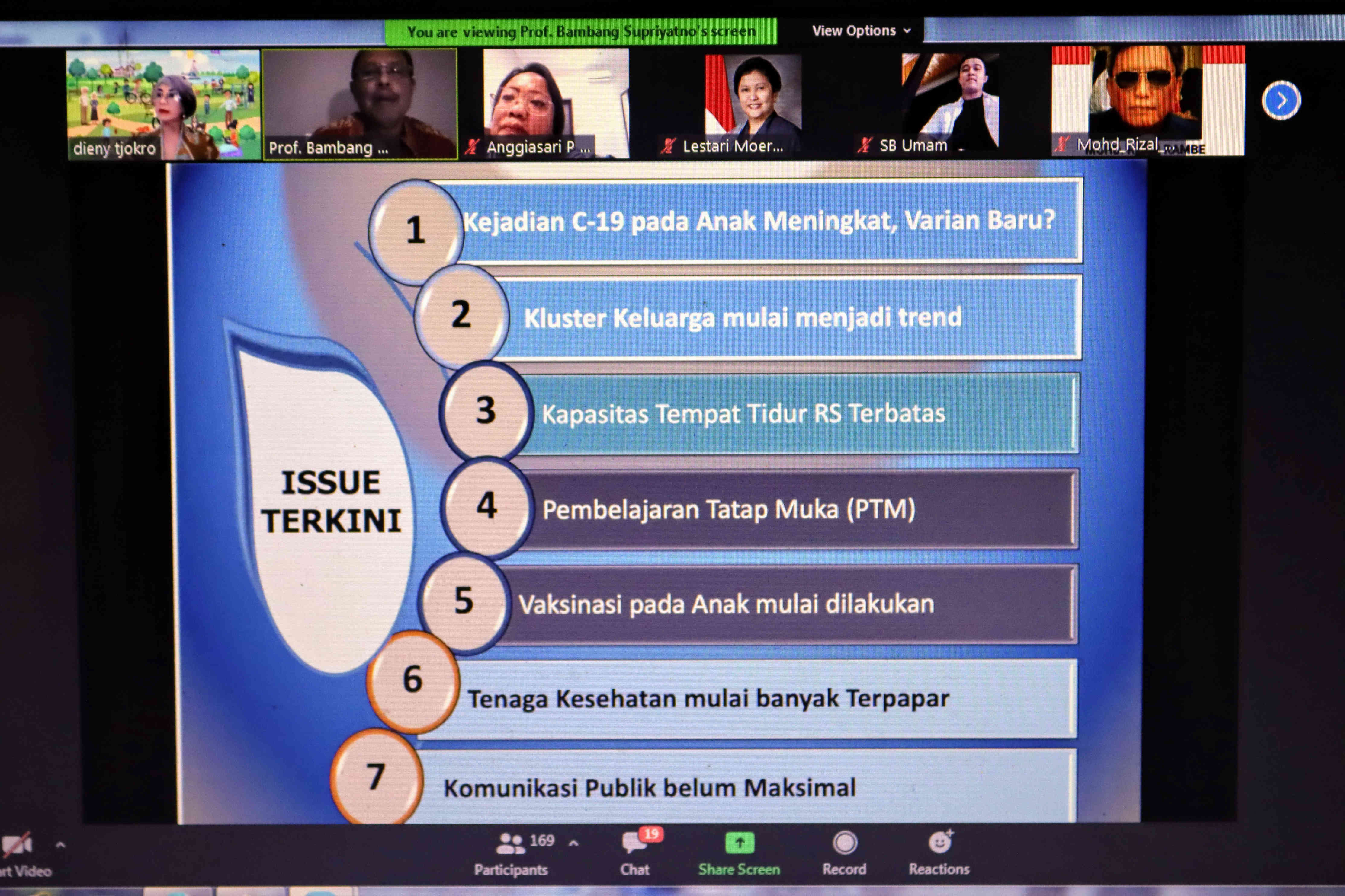 COVID-19: Diskusi membahas tema 
