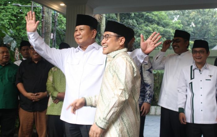 Ketua Umum Prabowo Subianto (kiri) dan Ketua Umum PKB Muhaimin Iskandar (kanan).