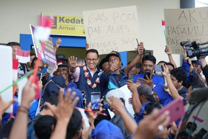Anies Baswedan tiba di Jember, Jawa Timur, Sabtu (7/5).