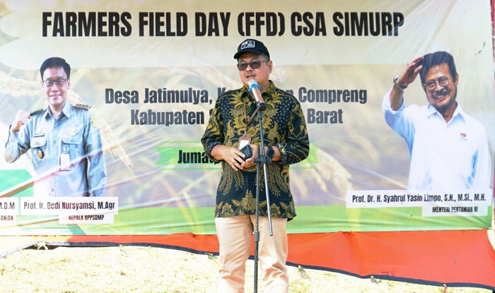 Kepala Pusat Penyuluhan Pertanian Bustanul Arifin Caya. 