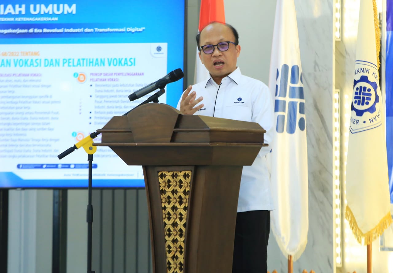 Sekjen Kemenaker Anwar Sanusi memberi kuliah umum di Polteknaker, Jakarta, Rabu (31/5).