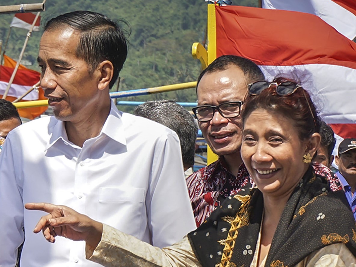 Presiden Jokowi dan Susi Pudjiastuti.